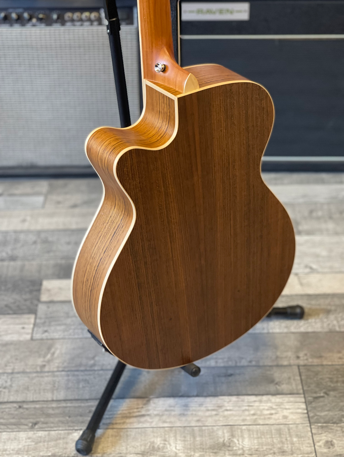 Tanglewood DBT SFCE OV Electro-Acoustic Guitar